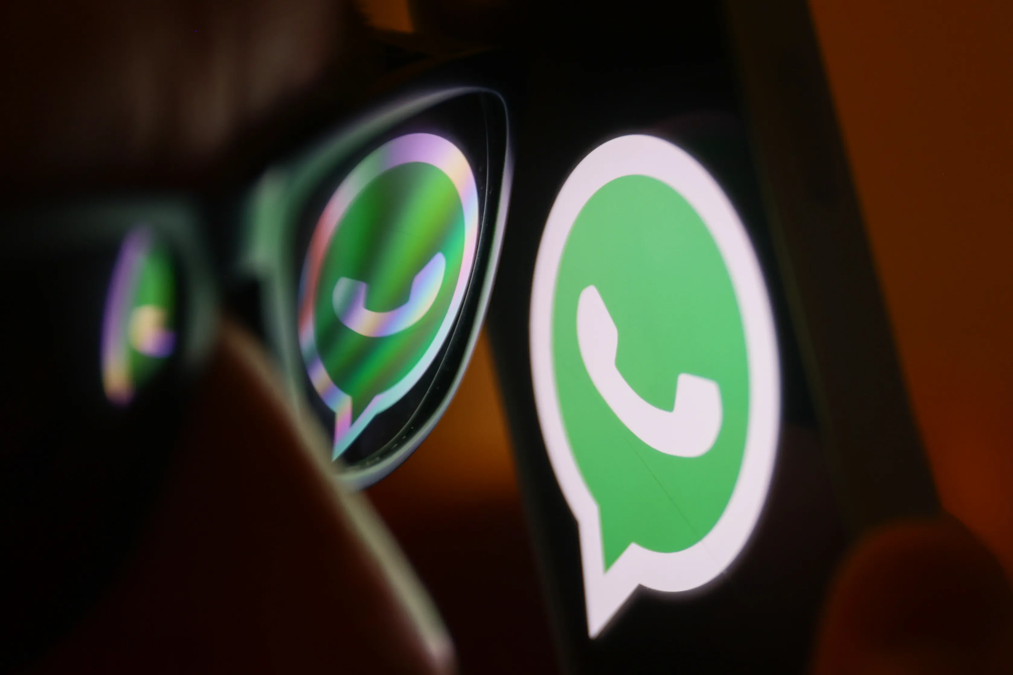 How to restore chat history on WhatsApp